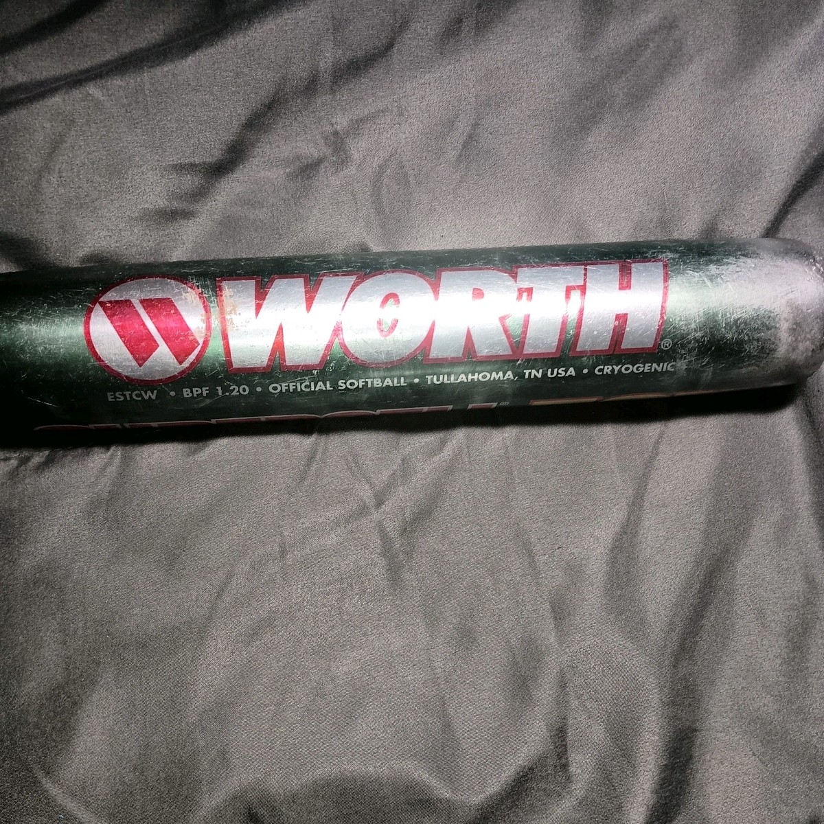 Batte De Softball Worth EST Alcalyte C555 - 34 Pouces, 30 Oz - Slowpitch
