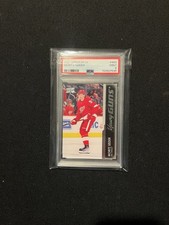 2021-22 Upper Deck Series 2 - Young Guns Moritz Seider #469 (RC) PSA 9 !!