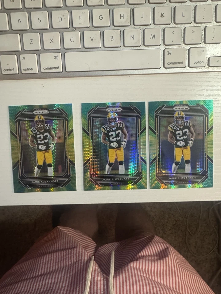 Jaire Alexander 2022 Prizm Football Hyper /175 (3x Lot) - Image 2 of 2
