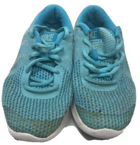 aqua blue nike shoes