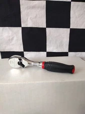 CRAFTSMAN V-SERIES Ratchet, 1/4 Drive Stubby Comfort Grip Handle Cmmt86304 V 