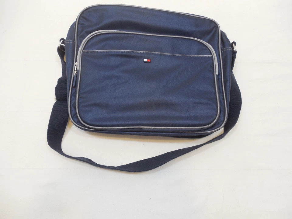 Tommy Hilfiger Unisex Hombre Mujer Bandolera Artículos de Aseo Correa de Hombro Bolso de Viaje Nuevo Foto 4 de 4