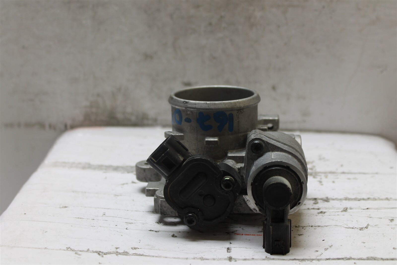 20042005 Chrysler PT Cruiser Throttle Body Assembly 04891440AB OEM 775