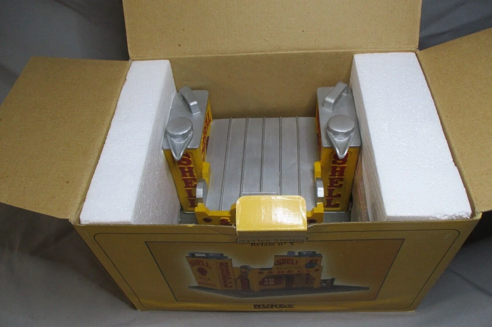 AV397 NOREV 1/43 STATION SERVICE SHELL RELAIS N°5 1998 RESINE FORME BIDON HUILE - Photo 2/4