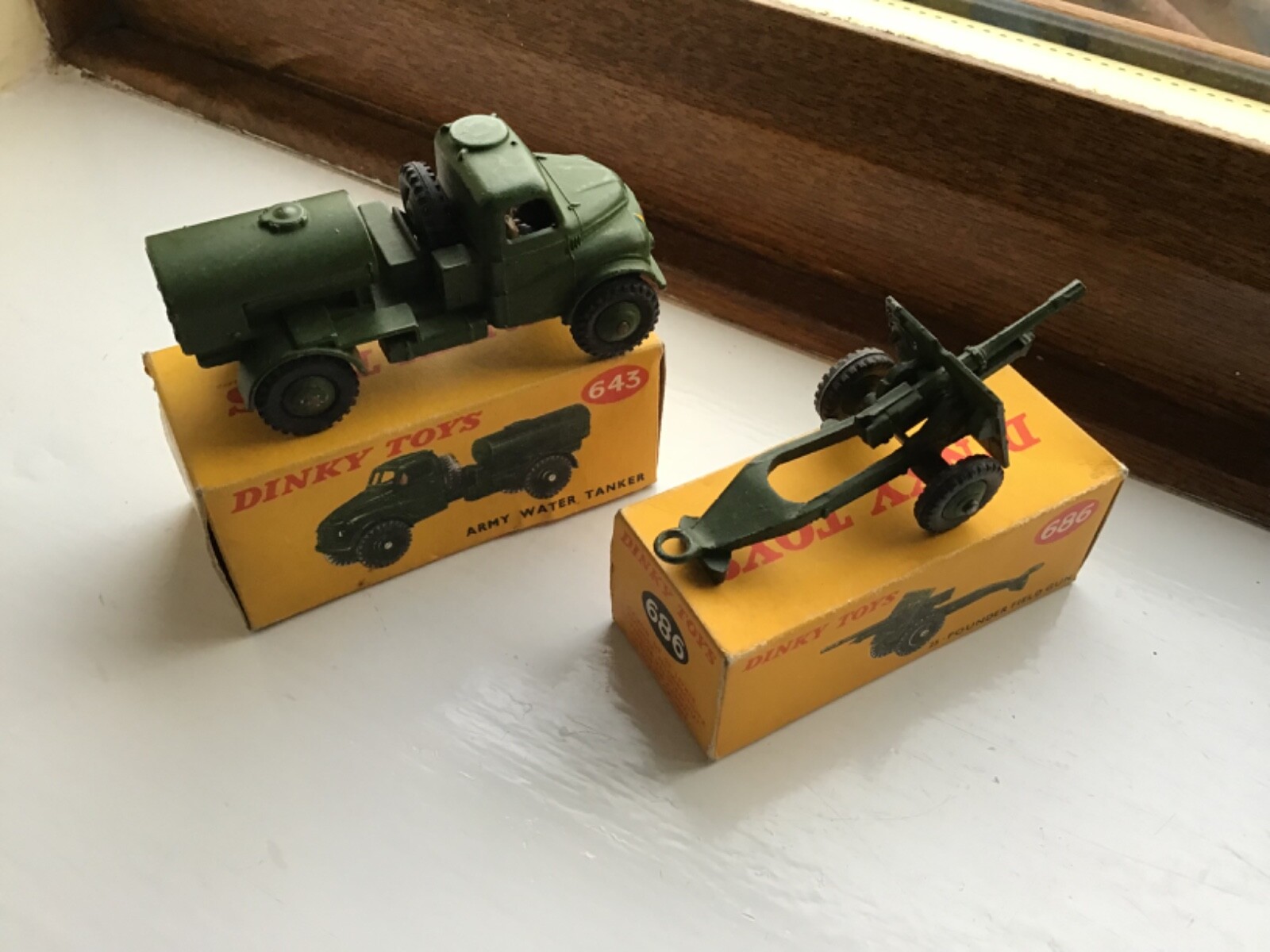 ALL TABS MILITARY ARMY DINKY TOYS 686 643 FIELD GUN WATER ANTIQUE