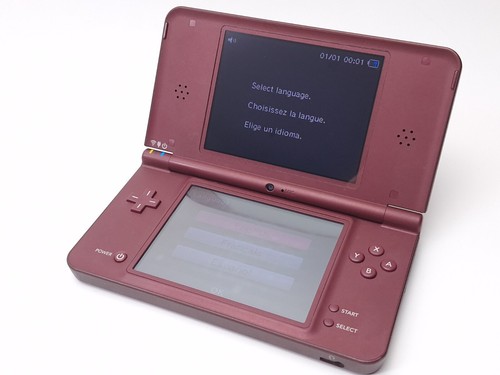Nintendo DSi XL avec chargeur marron bordeaux - UTL-001 TESTÉ - Photo 2 sur 14