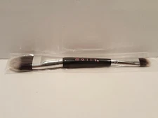 MALLY- Double Ended Brush - Foundation & Concealer - Black & White