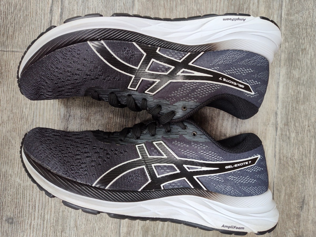 Asics Gel-Excite 7 Black Running Shoes Women's Size 9. (1012A562