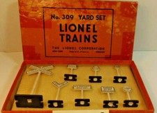 LIONEL YARD SIGN SET NO. 309,OB
