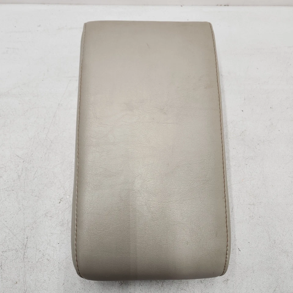 05-07 Chrysler 300 consola central trasera reposabrazos con portavasos caqui oscuro OEM Foto 4 de 4