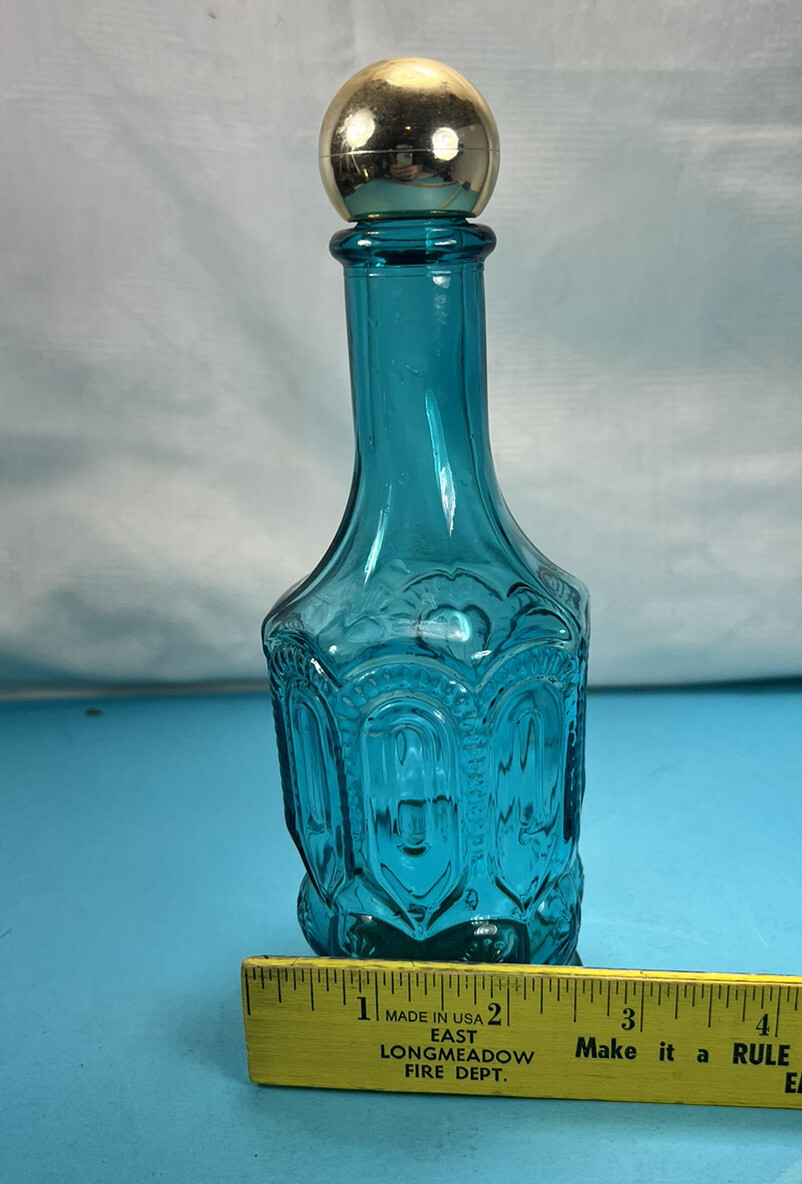 Avon Collectible Vintage Blue Glass Breath Fresh Mouthwash 8 oz