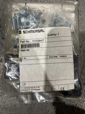  SCHMERSAL 101028407 Hinge Safety Switch, TESZ Series, New Free Shipping 