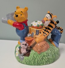 WALT DISNEY VINTAGE WINNIE THE POOH TEAPOT With Friends