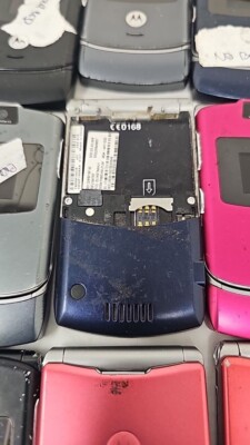 34 Motorola Razr V3 V3i GSM Flip Phone Vintage ATT T-Mobile CDMA 