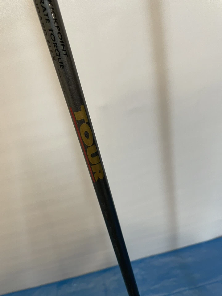 Las empuñaduras de hierro Wilson Pro Staff de tamaño mediano 4,5 están en muy buen estado Foto 3 de 4