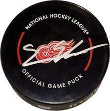 SIMON EDVINSSON Signed Detroit RED WINGS Official GAME Puck Beckett Auth BAS