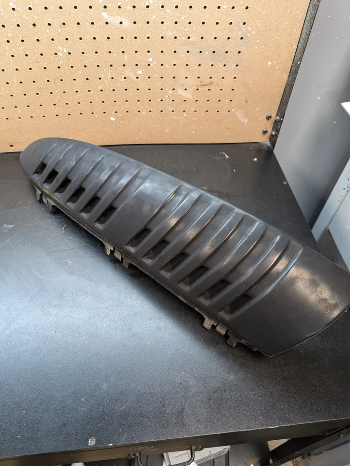 Panel de ajuste de pilar GMC YUKON D 2002-2006 - IZQUIERDA y derecha Foto 2 de 4