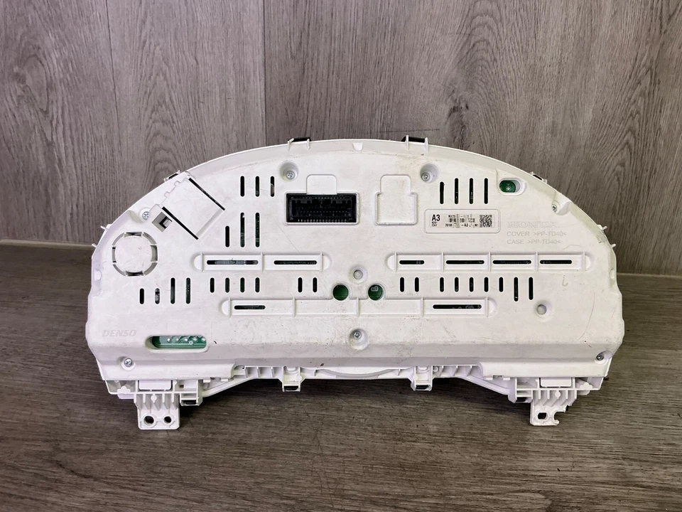 # 2016-2017-2018- HONDA HR-V VELOCÍMETRO MPH NEGRO OEM Foto 4 de 4