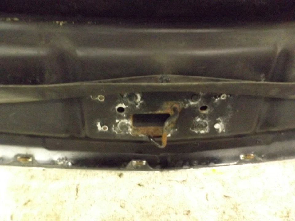 Cadillac SRX 2004-2009 panel del capó delantero usado OEM 89023030 Foto 4 de 4