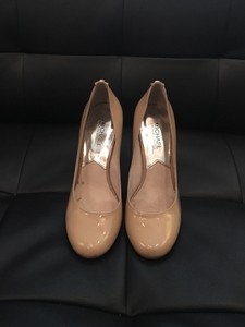 michael kors round toe pump