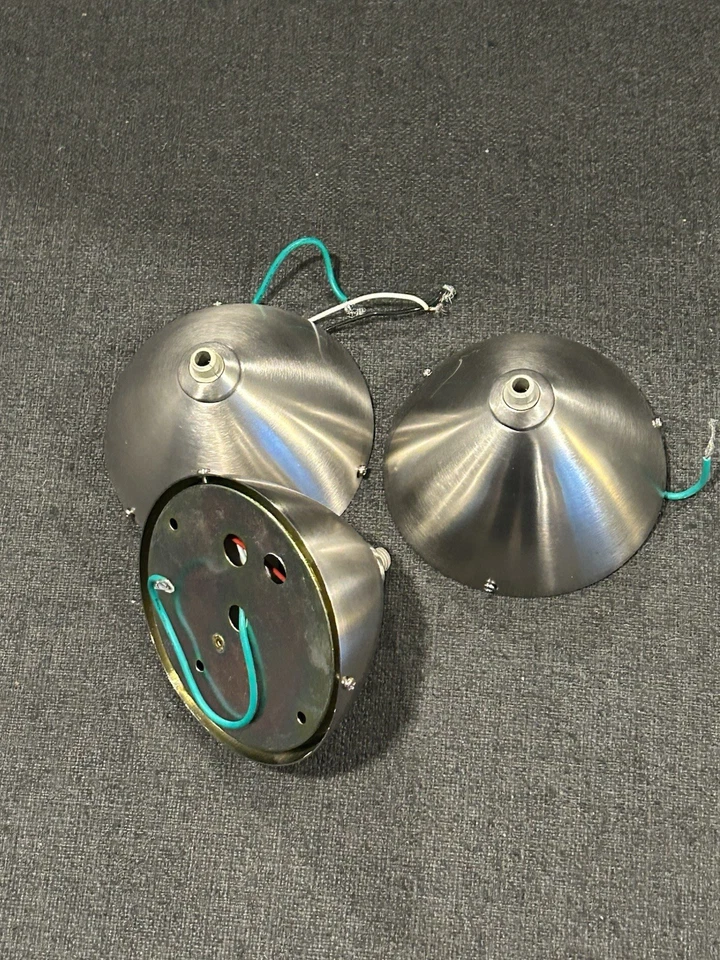 Lote de 3 piezas Tech Lighting FreeJack 4" toldos redondos níquel satinado 700FJ4RFS Foto 2 de 4