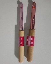 Lot Of 2 Susan Bates Aluminum Bamboo Crochet Hooks Sizes 8.0mm / 10.0mm New