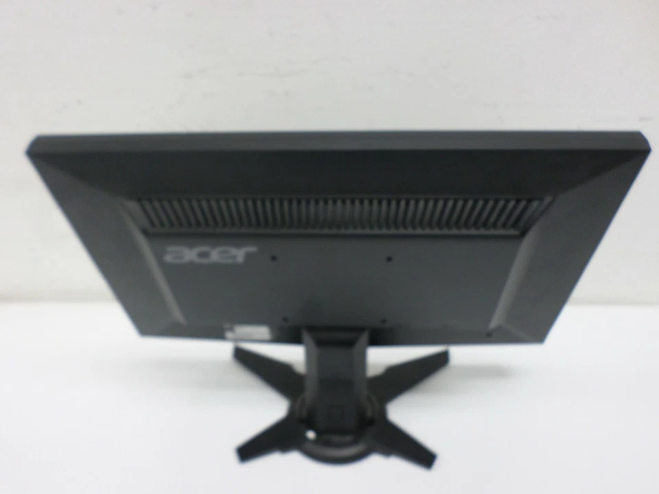 ACER G205HV bd 20-inch Widescreen Flat-Panel LCD Monitor 60Hz 5Ms 1600 x 900 - Image 4 of 4