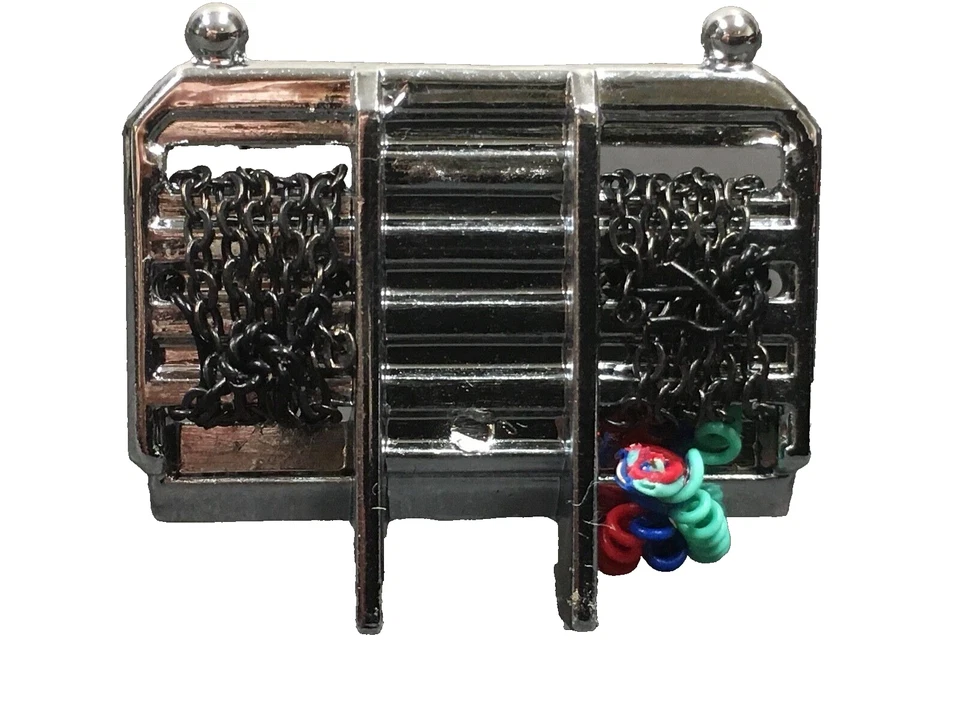 1/64 DCP PARTS CHROME HEADACHE RACK W/ LINES & CHAINS - Image 2 of 3