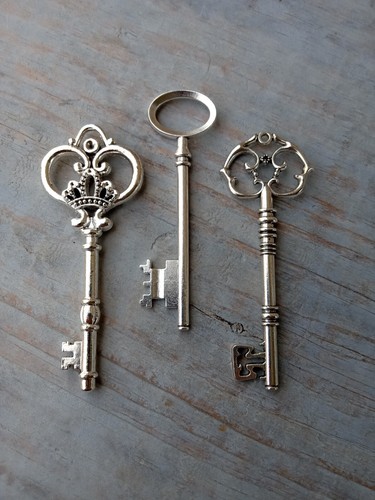 3 llaves esqueleto grandes colgantes de plata rústica decoración de boda mezcla steampunk - Imagen 2 de 4