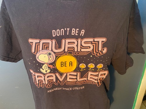 T-Shirt Kennedy Space Center Snoopy Peanuts Woodstock Tourist Traveler Erwachsene M - Bild 3 von 4