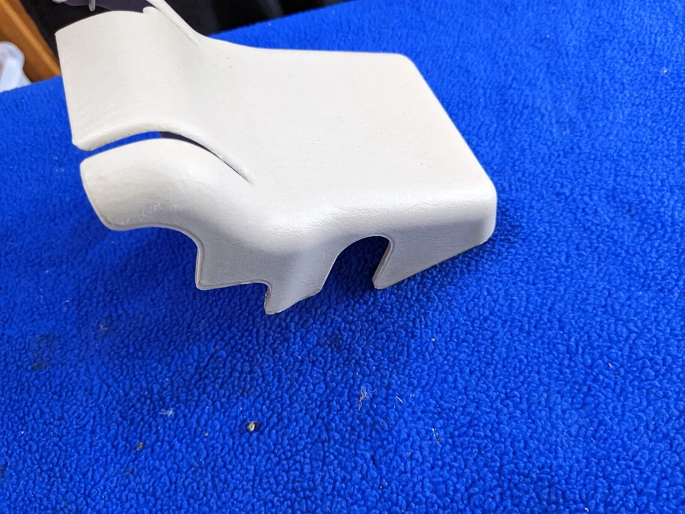 *КОЛИЧЕСТВО 1* бежевый желтовато-коричневый lx470 2-й ряд сиденье трек крышка пассажира справа 1998-2007 - Изображение 4 из 4