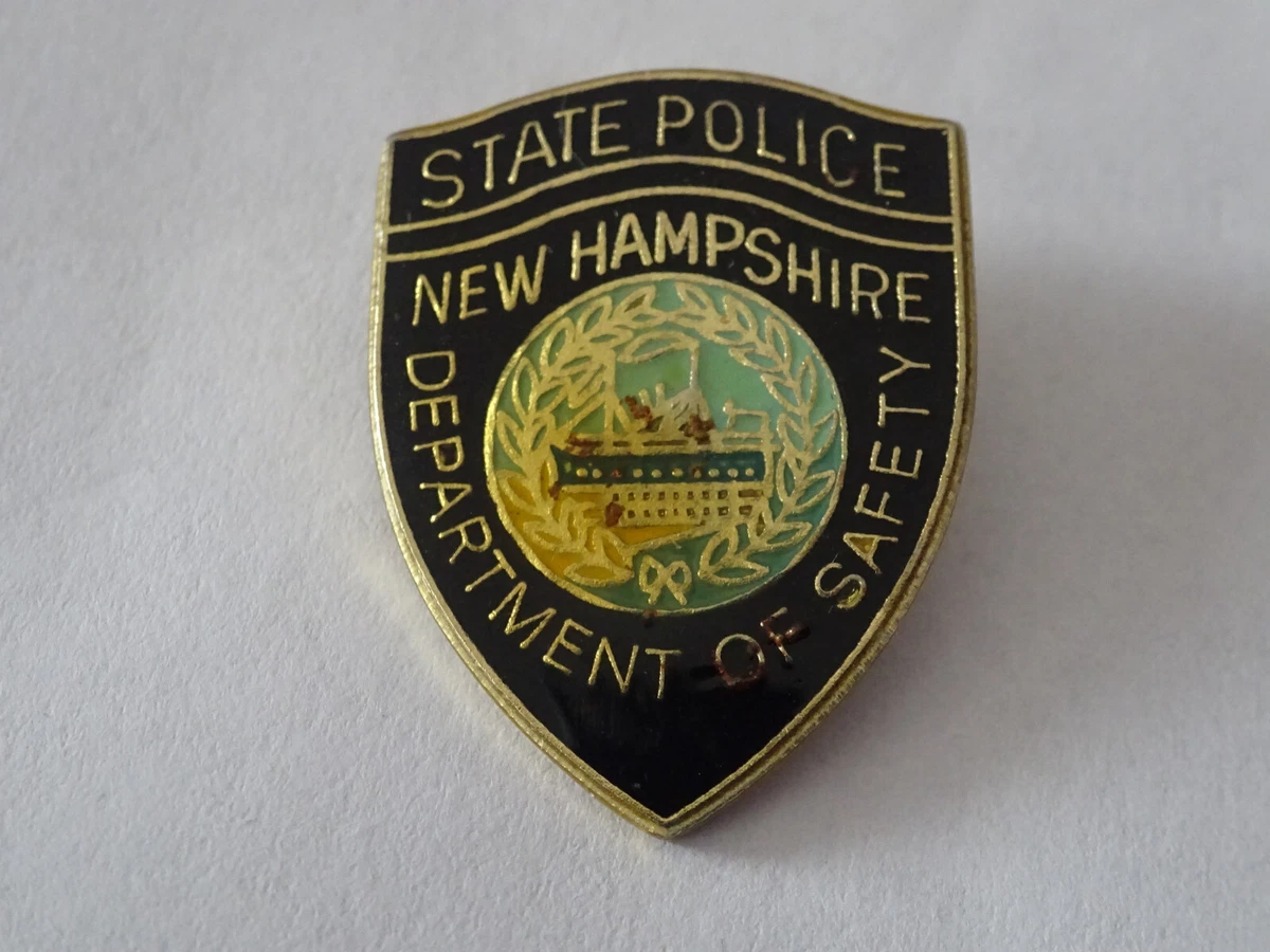 US Pin Badge Abzeichen Crest Sheriff Police Tropper: New Hampshire State Police
