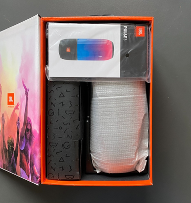 JBL PULSE 3 Portable Bluetooth Speaker - LIGHTSHOW AND SOUND (INC
