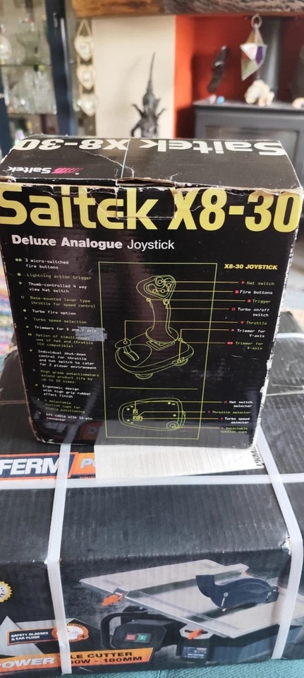 Vintage Saitek X8 30 Analogue Gaming Flight Stick Button Controller Boxed - Image 3 of 4