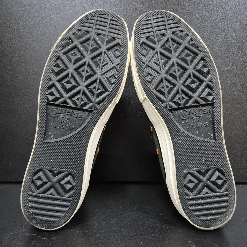 Converse Men's Sneakers - Size 290, Lightly Used thumbnail 6