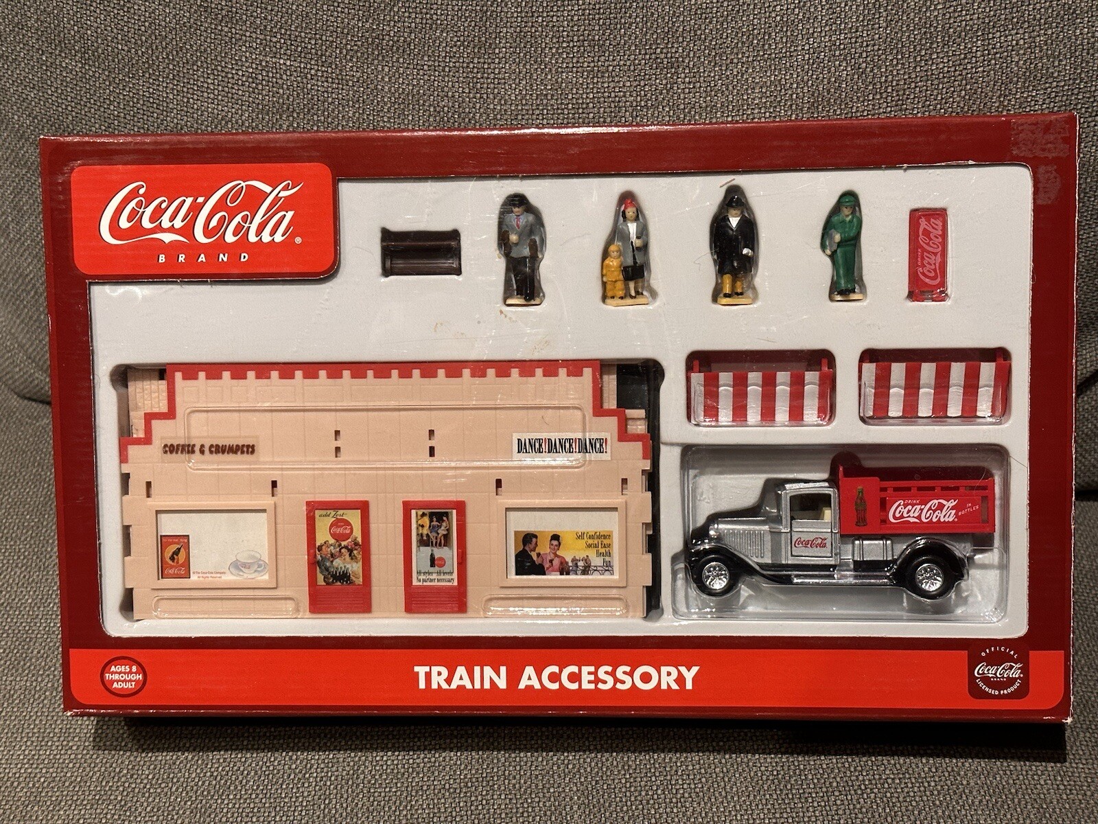 K-LINE K-410401 COCA-COLA Train Accessory - Cafe - Dance Studio | eBay