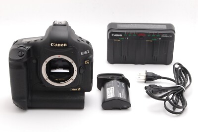 Near Mint Canon EOS 1Ds Mark III 21.1MP Digital SLR Camera Body