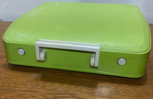 HERMES BABY Ltd Edition TYPEWRITER LIME GREEN CURSIVE - WORKS ! ! - Picture 7 of 10