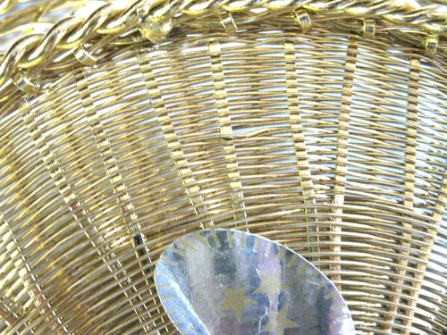 Gatco Wire Woven Brass Metal Decorative 11 inch Tray Centerpiece Storage Piece - Picture 11 of 16
