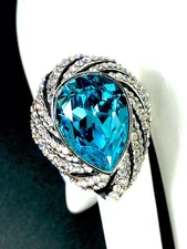 DAZZLING DESIGNER AKKAD SILVER-TONE AQUA CLEAR CRYSTAL ‘TRUE BLUE DECO’ RING 12