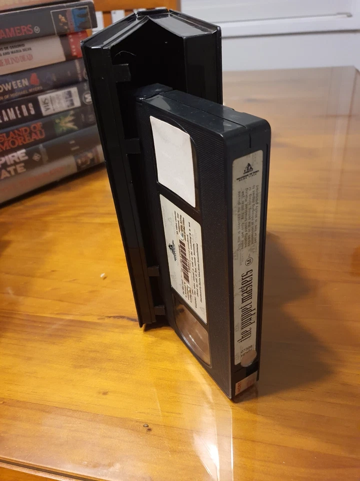 The Puppet Masters, Donald Sutherland, VHS Tape, Vintage Video, Movie, 1994 RARE - Image 3 of 3