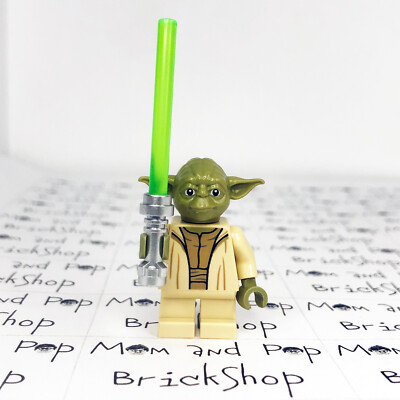 LEGO Star Wars Yoda with Lightsaber from set: 75360 Yoda's Jedi