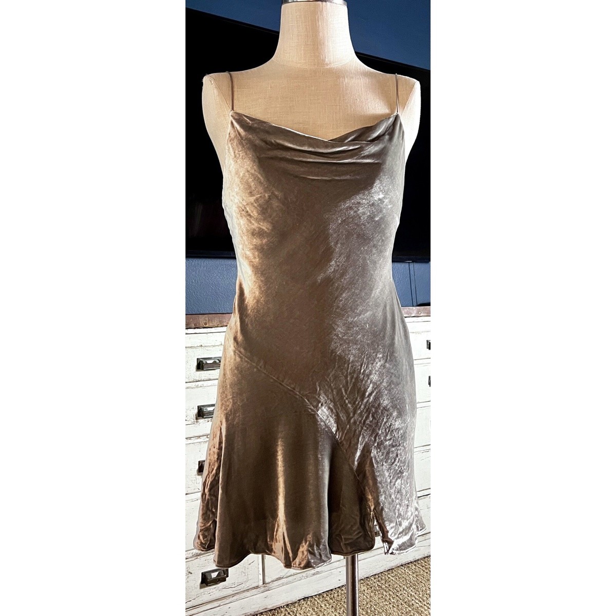 NWT New $330 Alice Olivia Grey Velvet Mini Slip Dress Size