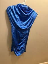 Glammaker Women’s Blue Sleeveless Dress Size Small