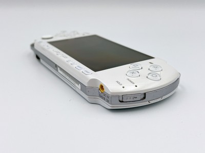 Sony PSP 3000 console Pearl White Japan Games Region Free Tested