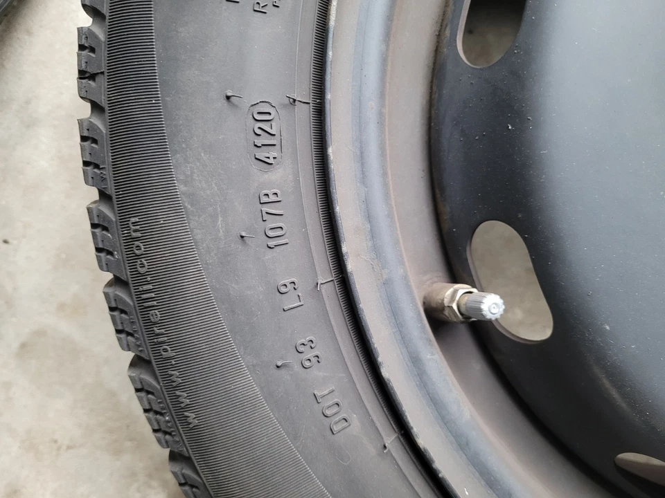 MINI One F55 F56 F57 Winterreifen Kompletträder 175/65R15 Satz - Bild 4 von 4