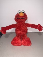 Hasbro Sesame Street 2012 Big Hugs Plush Elmo Toy Sleeps Sings Talks 22"