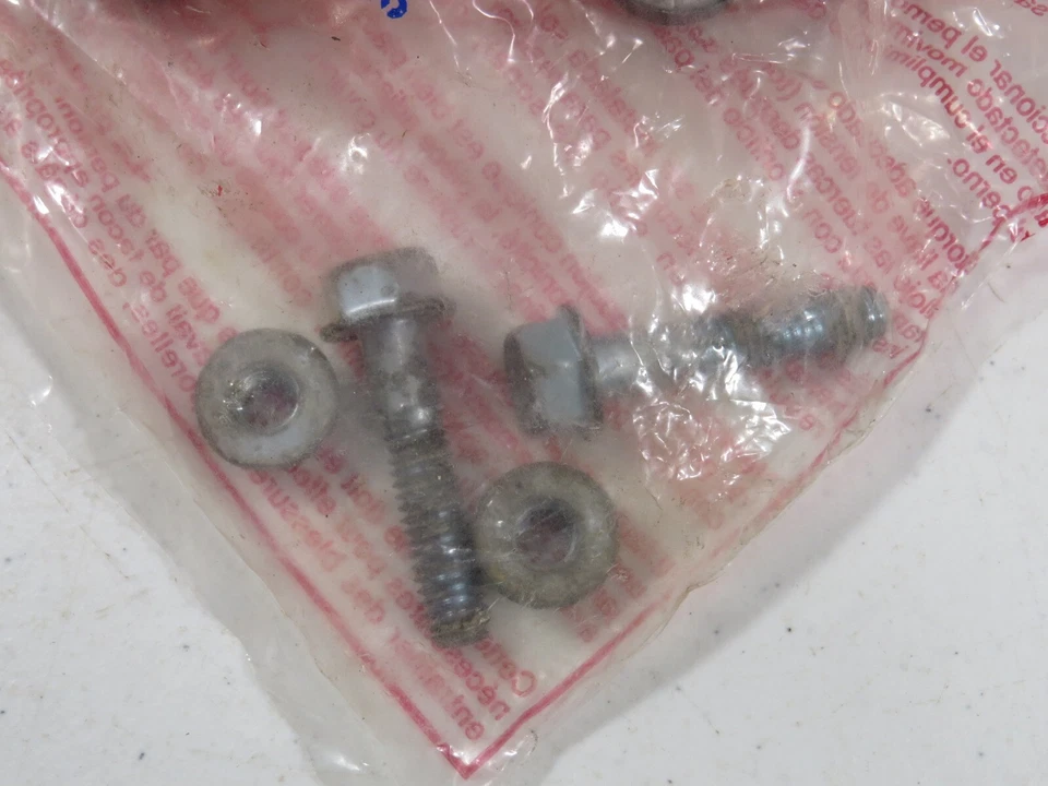 Par de mangas de ajuste McQuay Norris ES2004S Tie Rod 67-73 Cougar 65-73 Mustang Foto 3 de 4