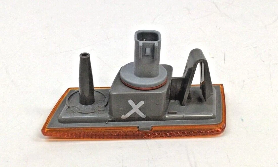 Chrysler 300 2005-2014 conjunto de lámpara marcadora lateral de pasajero derecha nuevo OEM 4805860AA Foto 3 de 4