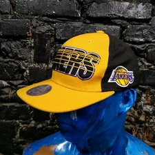 Los Angeles Lakers Basketball Cap Yellow Black Mitchell&Ness Mens One Size 